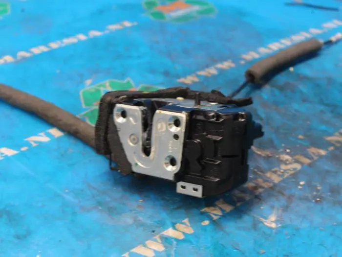 Rear door lock mechanism 4-door, left Nissan Juke