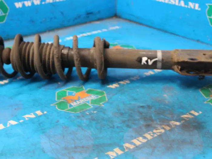 Front shock absorber rod, right Daihatsu Sirion