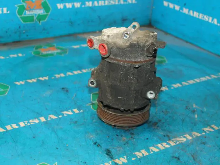 Air conditioning pump Opel Corsa