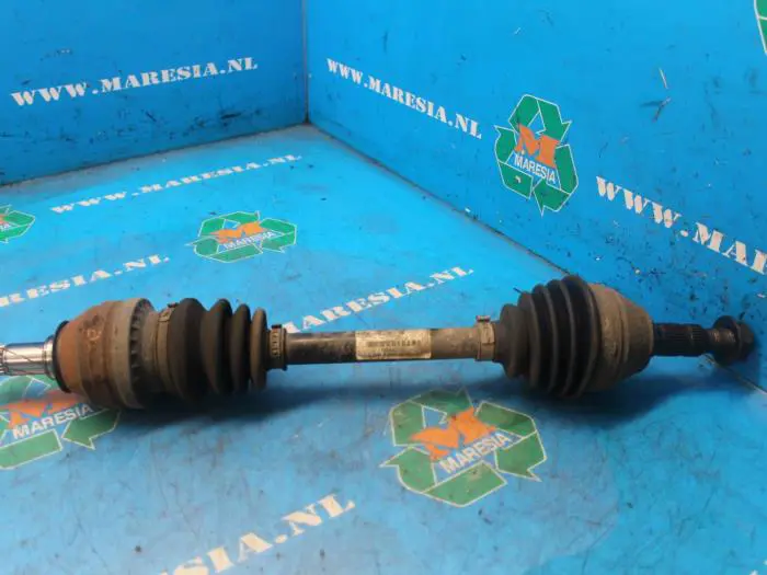 Front drive shaft, left Opel Astra