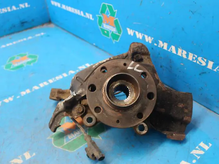 Knuckle, front left Opel Corsa