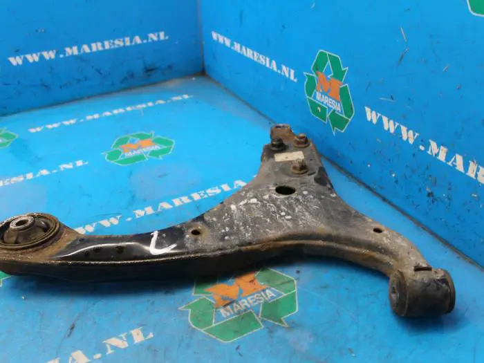 Front lower wishbone, left Hyundai I30