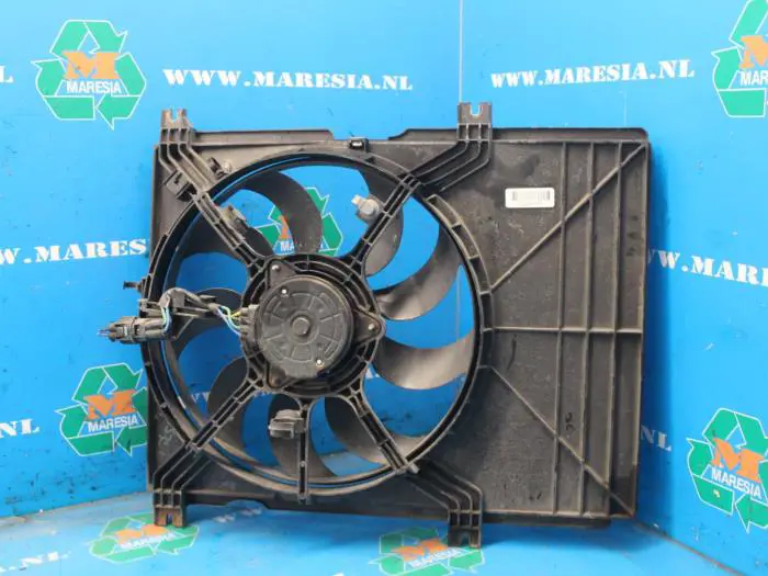 Cooling fans Suzuki Swift