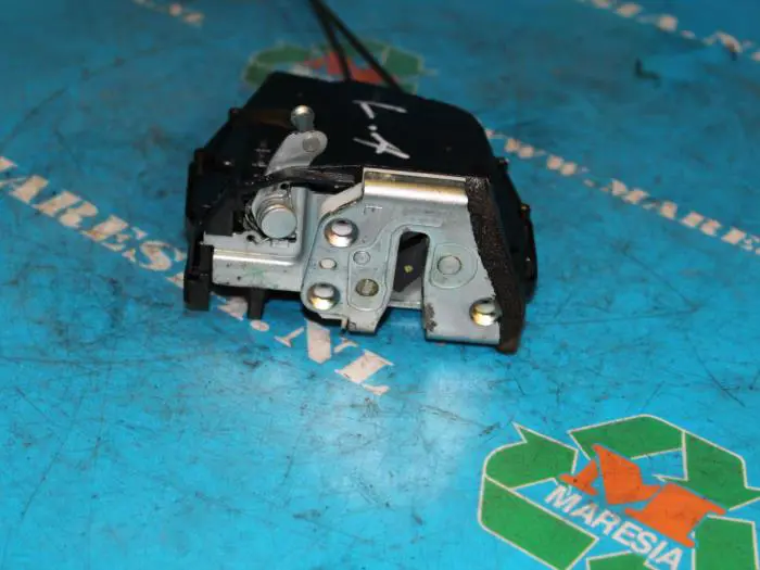 Rear door lock mechanism 4-door, left Suzuki Swift