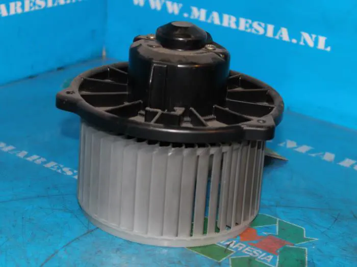 Heating and ventilation fan motor Toyota Yaris