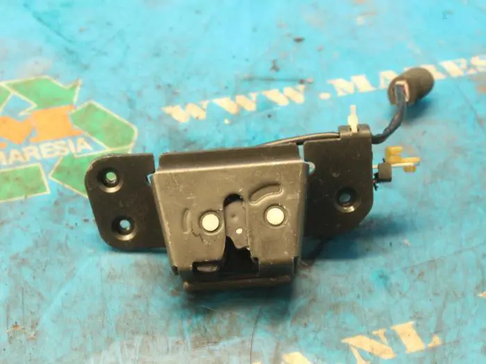 Tailgate lock mechanism Daewoo Lacetti