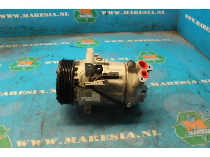 Air conditioning pump Renault Clio