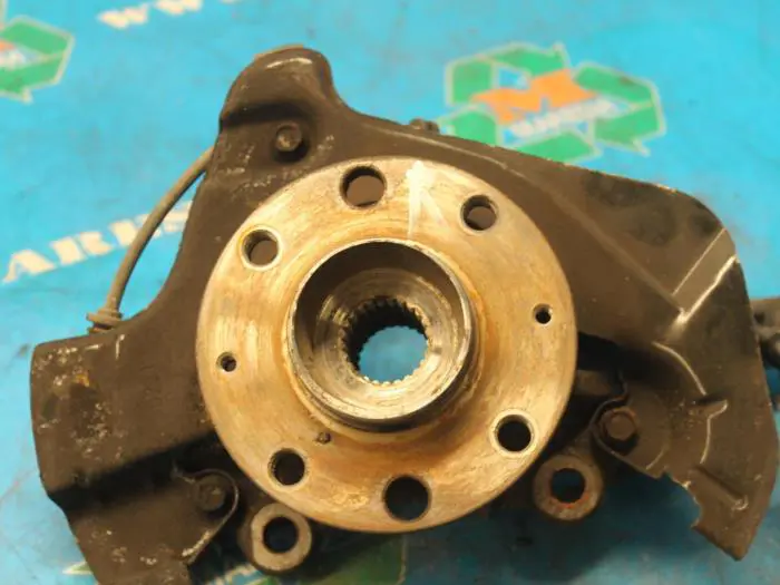 Knuckle, front right Opel Corsa