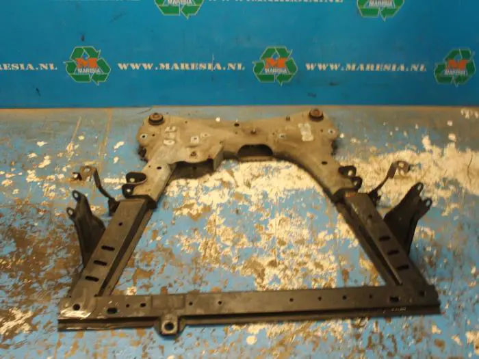 Subframe Renault Kangoo