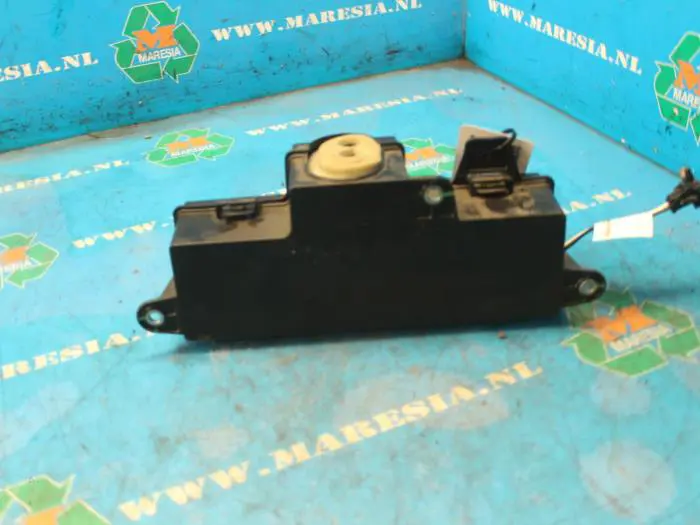 Tailgate motor Opel Insignia