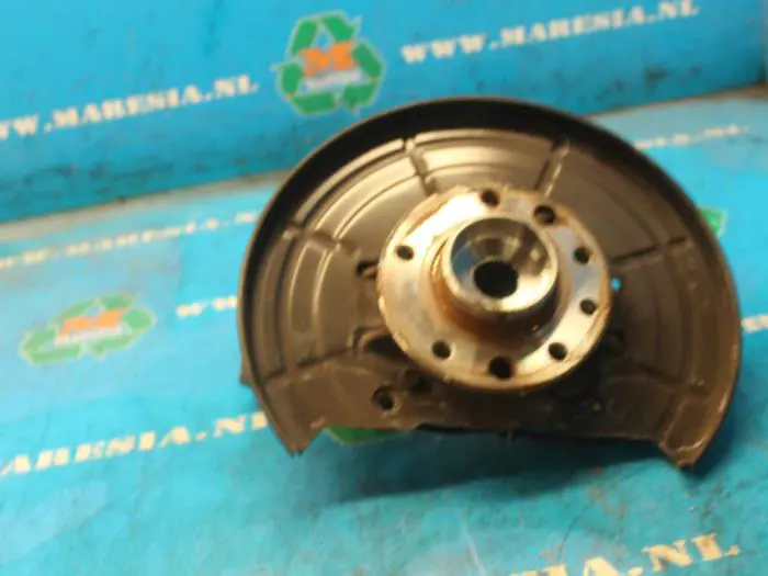 Achsschenkel links vorne Opel Meriva