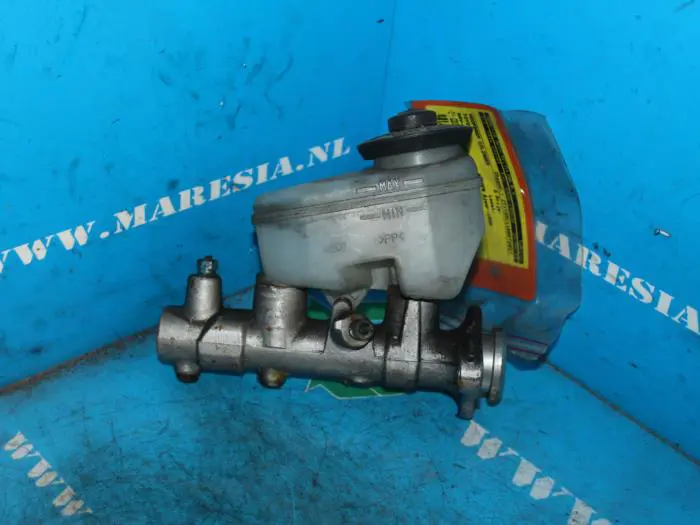 Master cylinder Toyota Rav-4