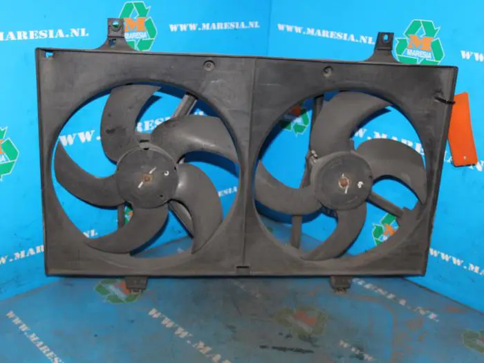 Cooling fans Nissan Almera Tino