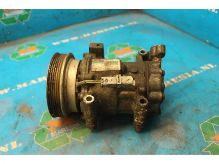 Air conditioning pump Renault Kangoo