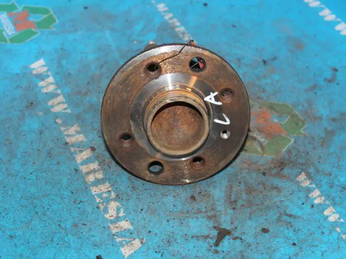 Rear hub Opel Meriva