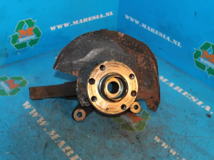 Knuckle, front left Daewoo Nubira