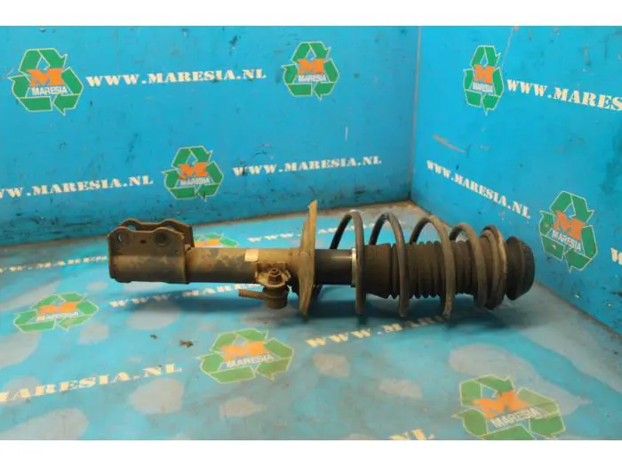 Front shock absorber rod, right Toyota Yaris