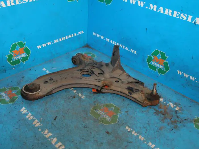 Front lower wishbone, right Seat Arosa