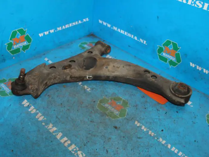 Front lower wishbone, left Toyota Carina