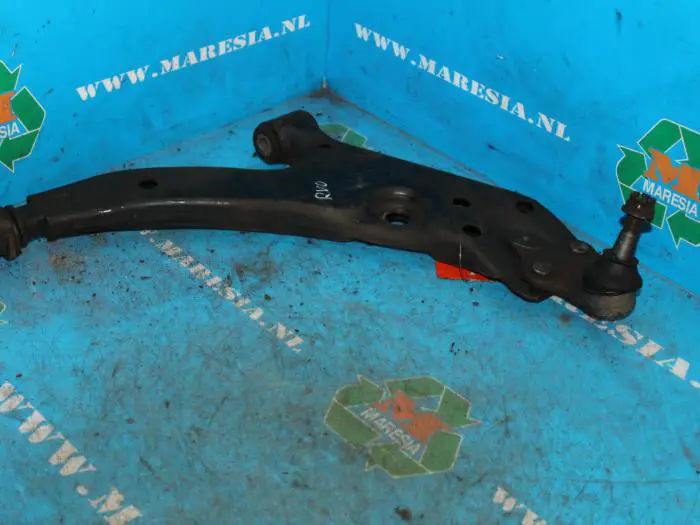 Front lower wishbone, right Toyota Starlet