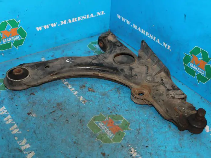 Front lower wishbone, right Volkswagen Passat