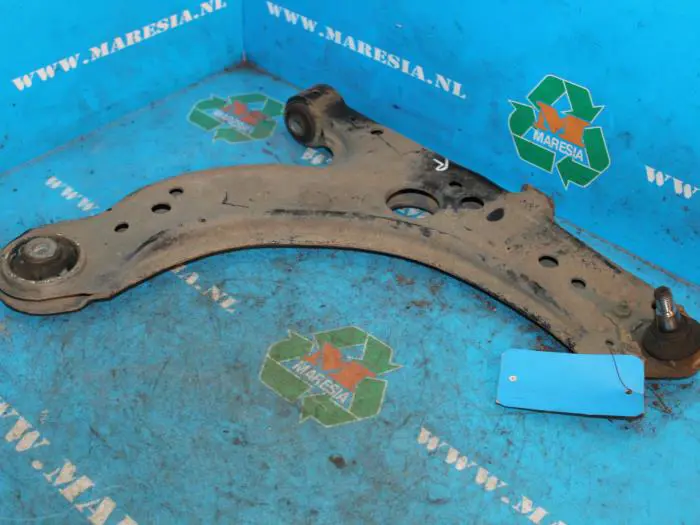 Front lower wishbone, right Seat Leon