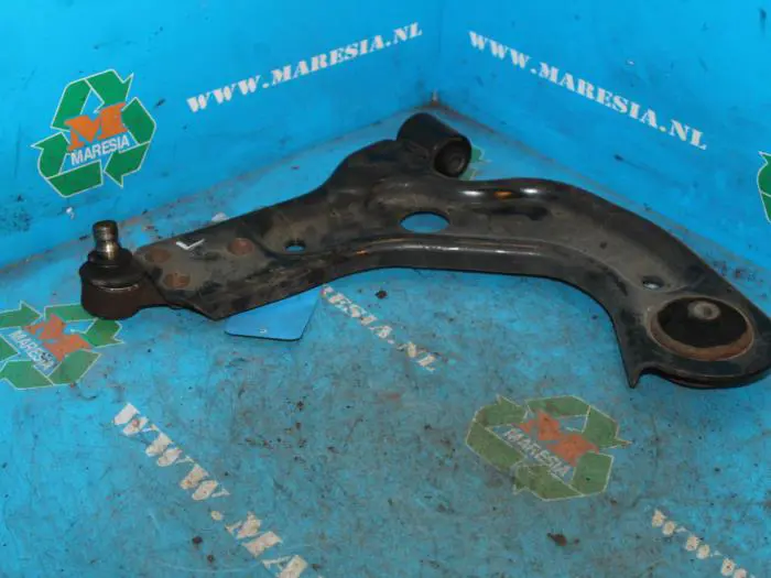 Front lower wishbone, left Ford Puma