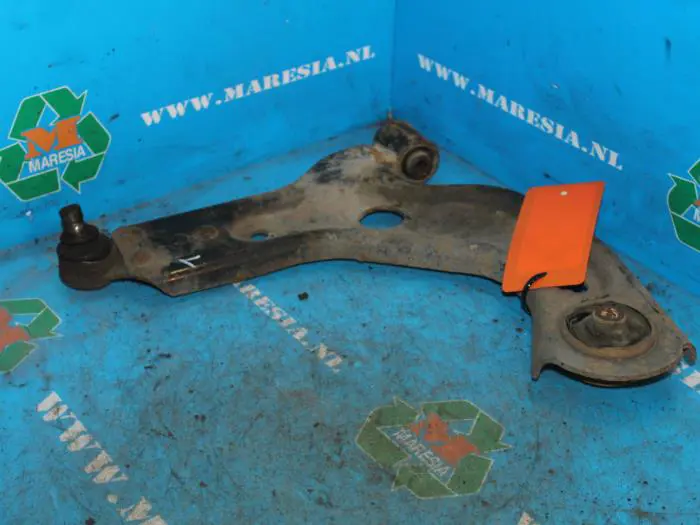 Front lower wishbone, left Ford Puma