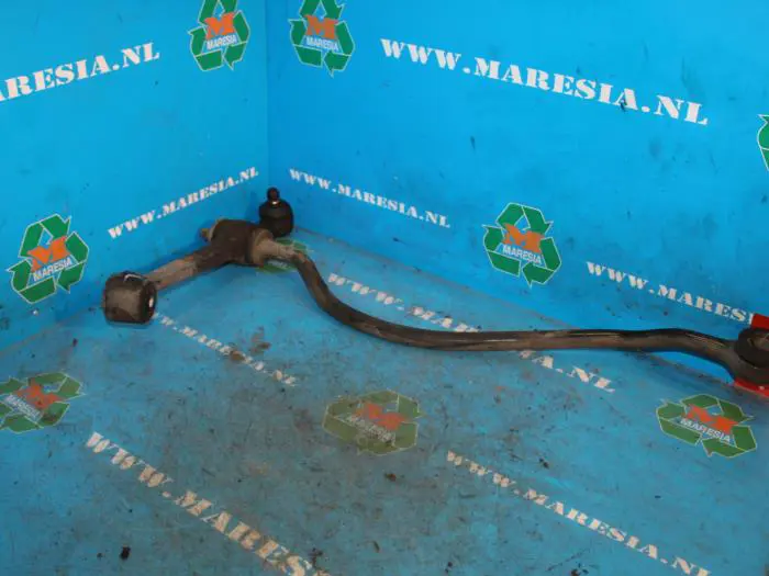 Front lower wishbone, left Kia Rio