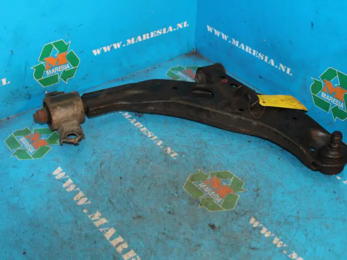 Front lower wishbone, right Mazda 626