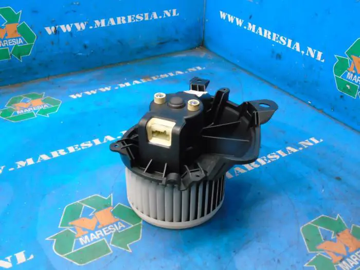 Heating and ventilation fan motor Opel Corsa