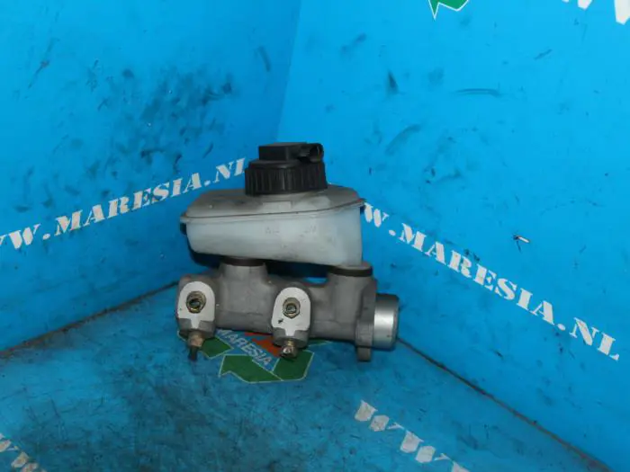 Master cylinder Opel Corsa