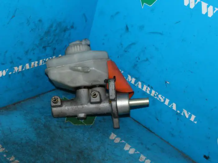 Master cylinder Opel Vectra