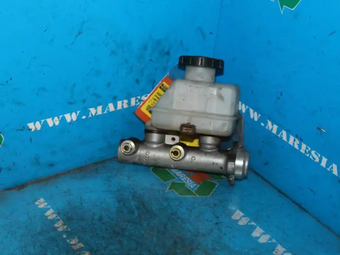 Master cylinder Hyundai Lantra