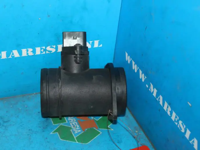 Airflow meter Volkswagen Passat