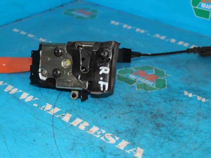 Front door lock mechanism 4-door, right Ford Fiesta