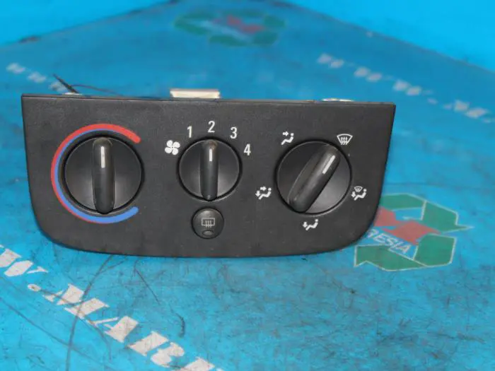 Heater control panel Opel Corsa