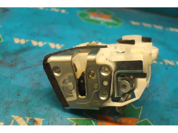 Rear door lock mechanism 4-door, left Suzuki SX-4