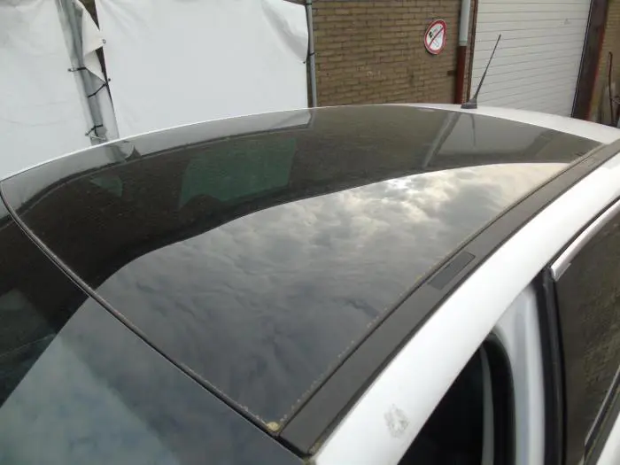 Panoramic roof Peugeot 3008