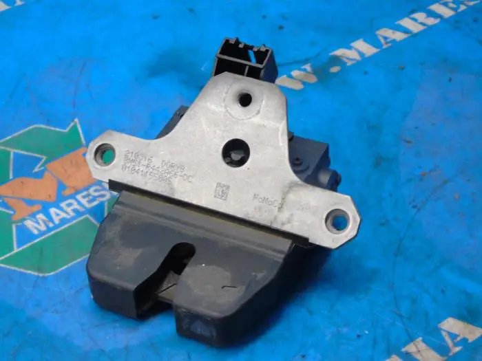 Tailgate lock mechanism Ford Focus