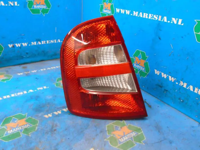 Taillight, left Skoda Fabia