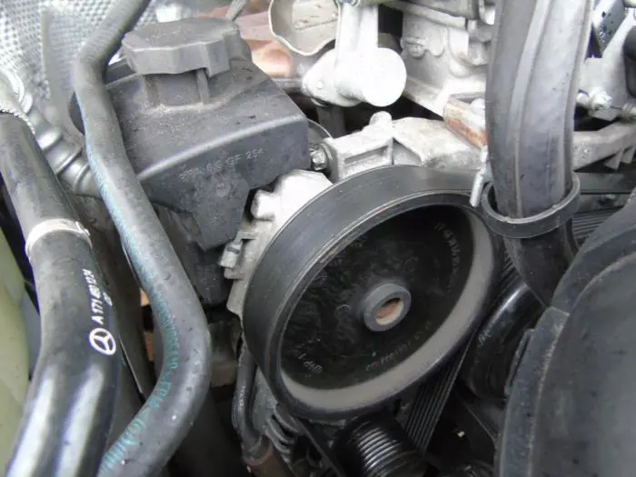 Power steering pump Mercedes SLK