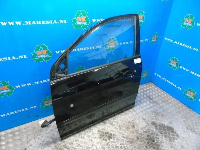 Door 4-door, front left Kia Picanto