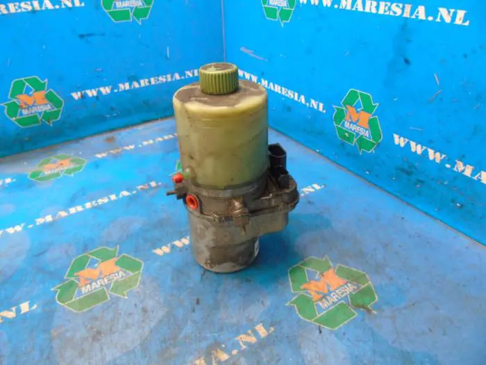 Power steering pump Volkswagen Polo