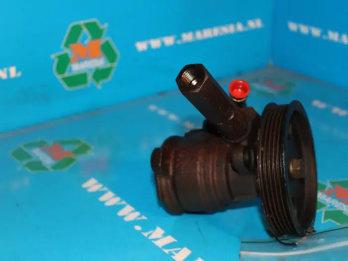 Power steering pump Toyota Starlet