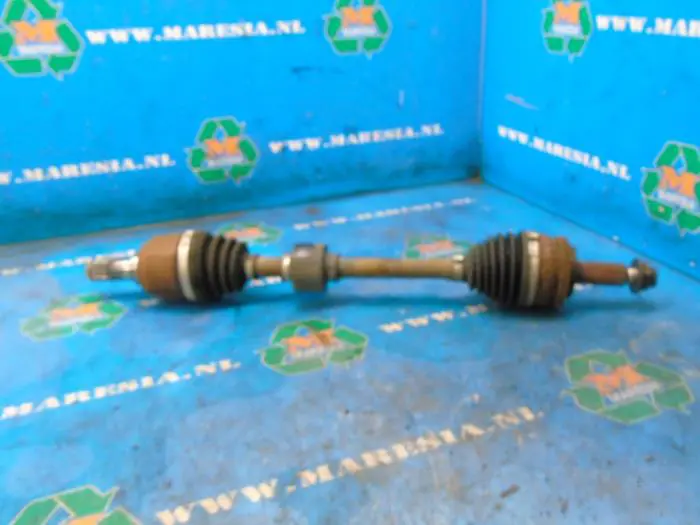 Front drive shaft, left Kia Cee'D