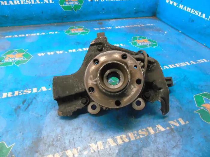 Knuckle, front right Fiat Doblo