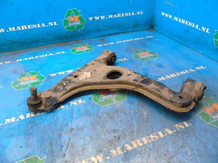 Front lower wishbone, left Opel Meriva