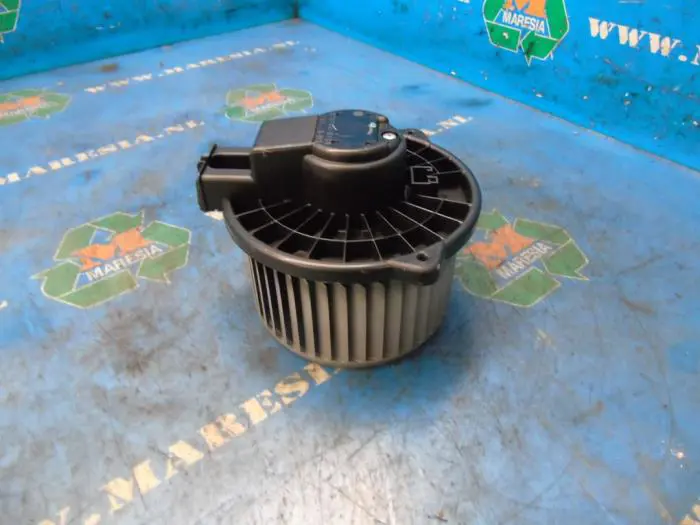 Heating and ventilation fan motor Daihatsu Sirion