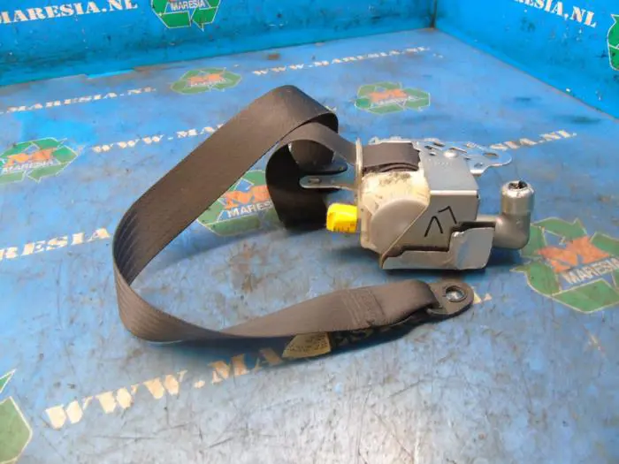 Front seatbelt, left Daihatsu Sirion